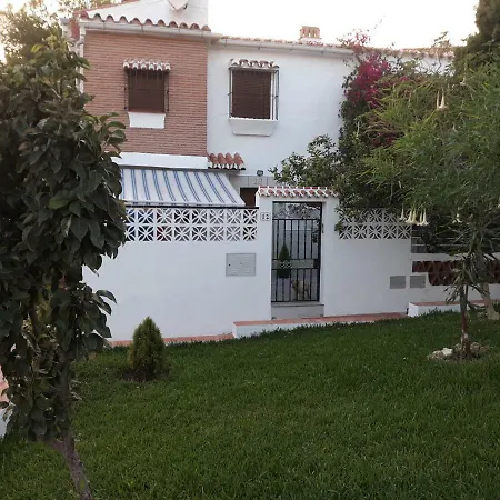 En Urbanizacion Residencial 公寓 *