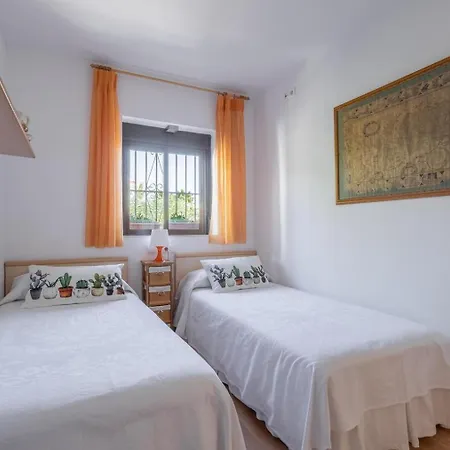 En Urbanizacion Residencial * Нерха