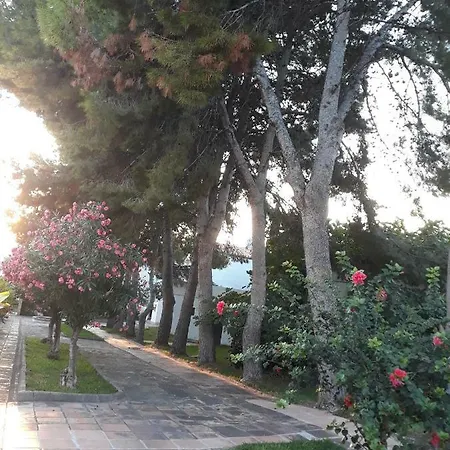 En Urbanizacion Residencial דירה נרחה